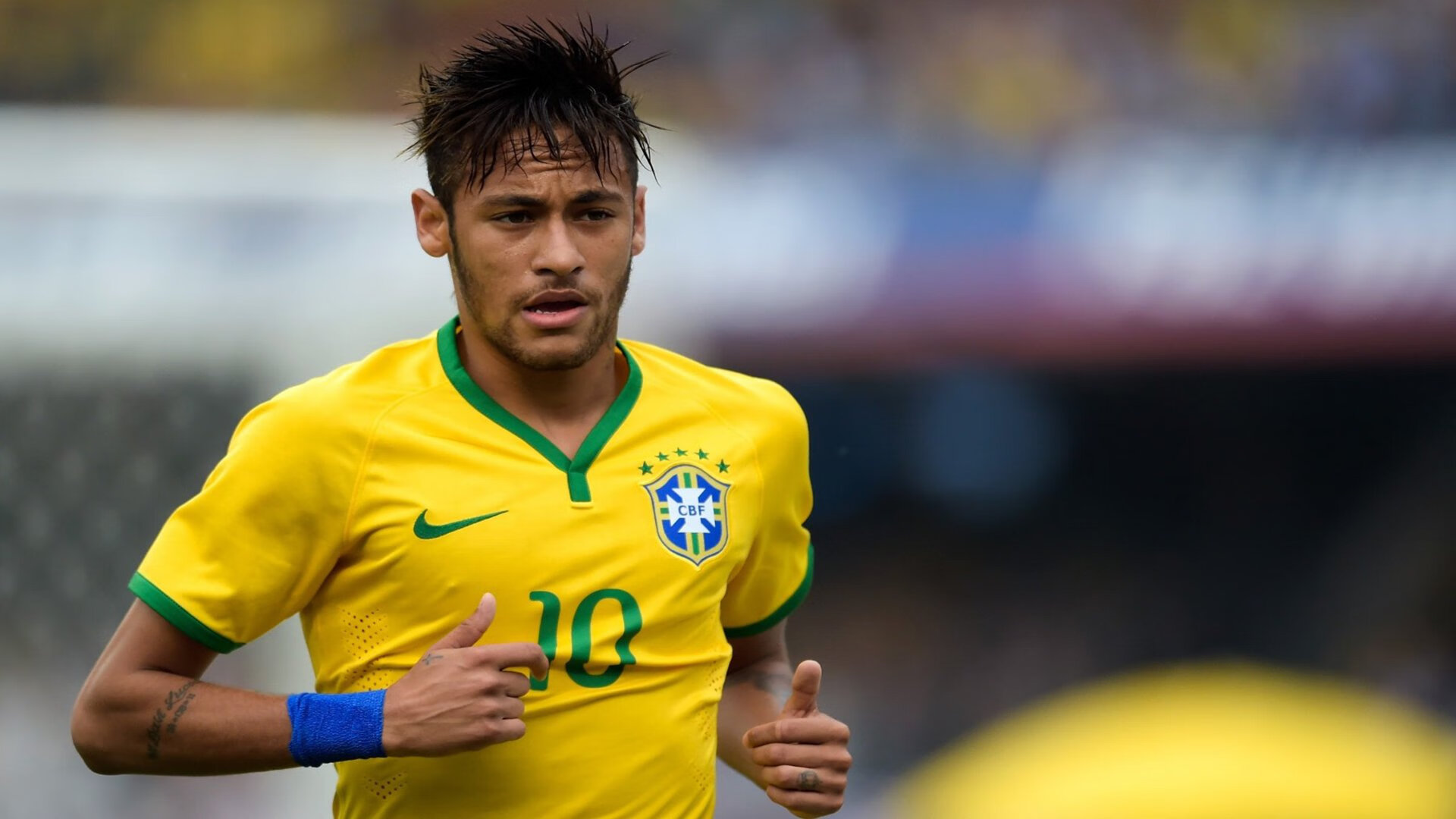 顶尖球队在比赛中展现出非凡实力,轻取三分,顶尖足球联赛